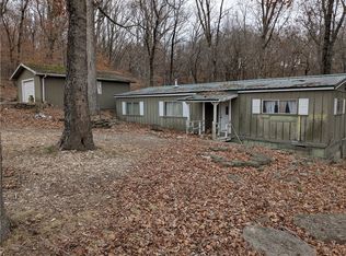 86 Summit Dr, Holiday Island, AR 72631