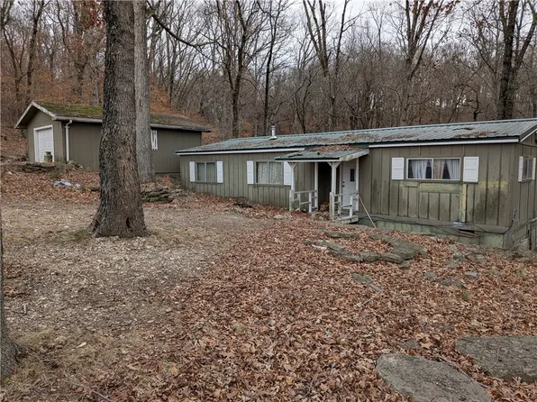 86 Summit Dr, Eureka Springs, AR 72631