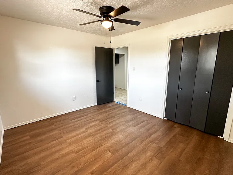 1616 SW B Ave #C — Photo 15