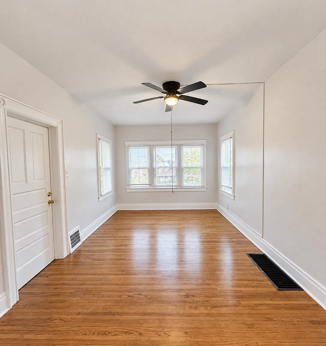 2 bed, 800 sqft, $1,100 — Photo 3