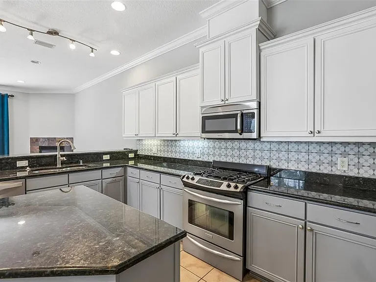 502 S Lincoln Ave — Photo 18