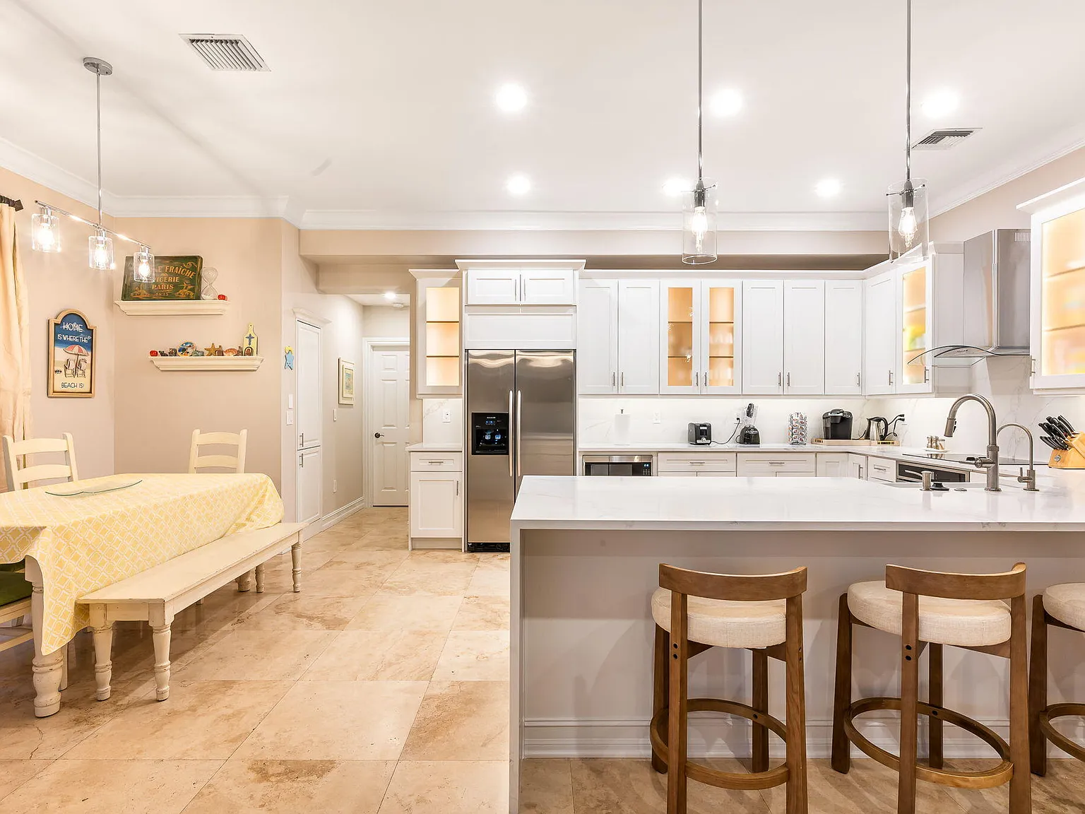 5 bed, 5.5 bath, 3392 sqft, $16,000 — Photo 3