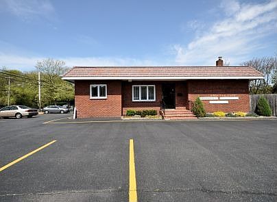 3rd image of 2 Berard Blvd
