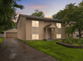 2434 Stewart Ave, Saint Paul, MN 55116