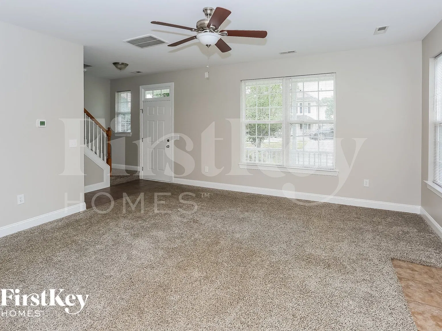 3 bed, 2.5 bath, 1352 sqft, $2,155 — Photo 4