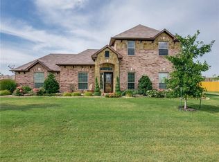 129 Devonshire Dr, Waxahachie, TX 75167