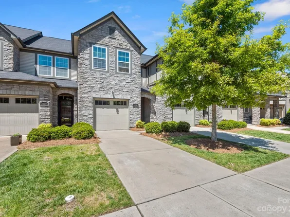 5639 Stonewells Dr, Charlotte, NC 28278