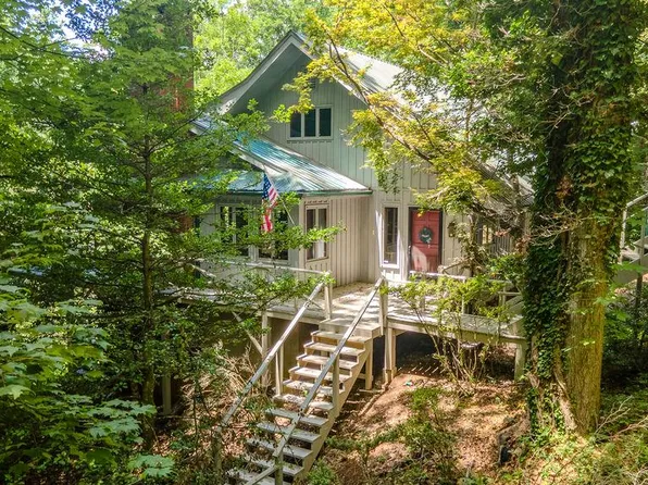 182 Brandy Ln, Franklin, NC 28734