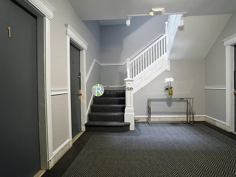 9 Carol Ave #3 — Photo 17