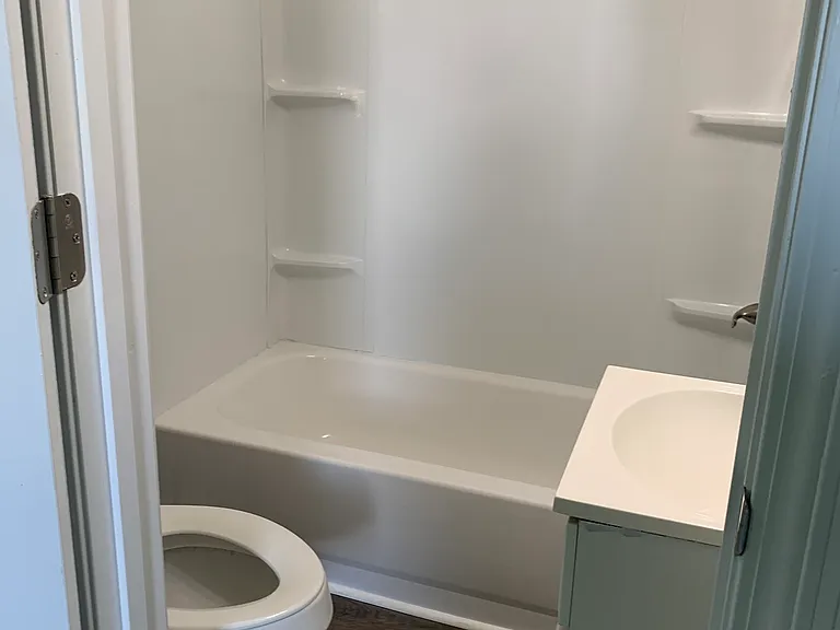 1132 Park Ave — Photo 3
