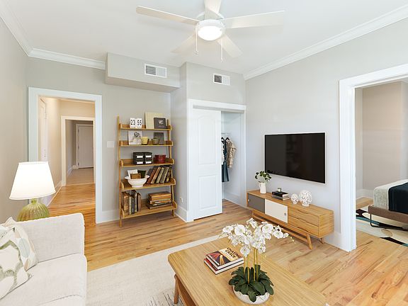 2nd image of 6701 N Glenwood Ave #1060