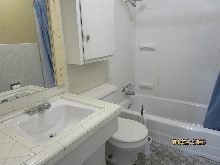 700 S McGee St #104 — Photo 6