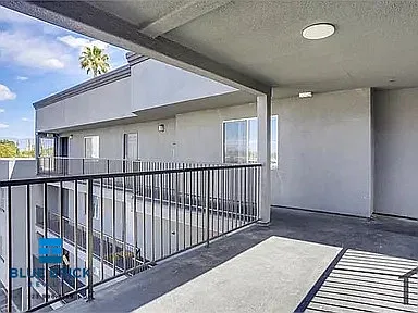 15231 Sherman Way #306 — Photo 34
