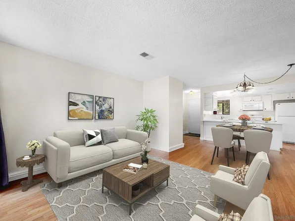 1257 E Grand Ave Unit D, Escondido, CA 92027