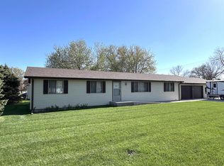 881 A St, David City, NE 68632