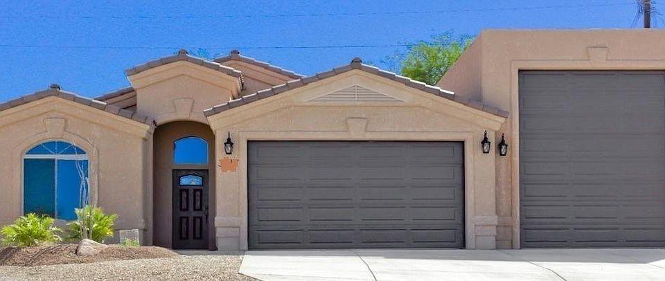 1st image of 2370 College Dr