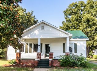 147 Highland Ave, Appomattox, VA 24522