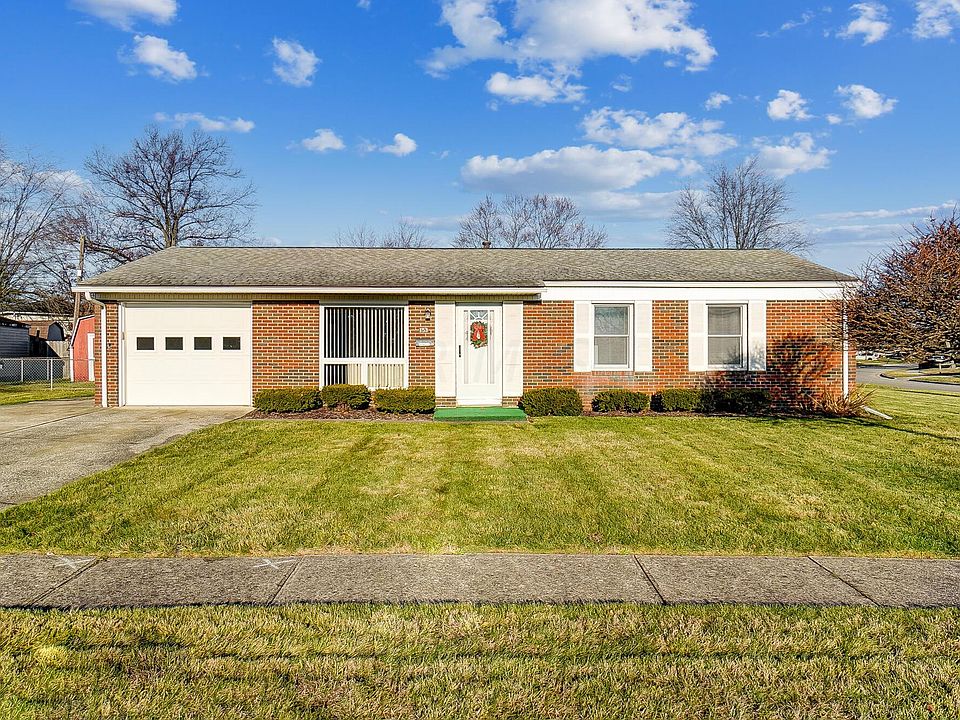 1st image of 153 Crown Hill Ct