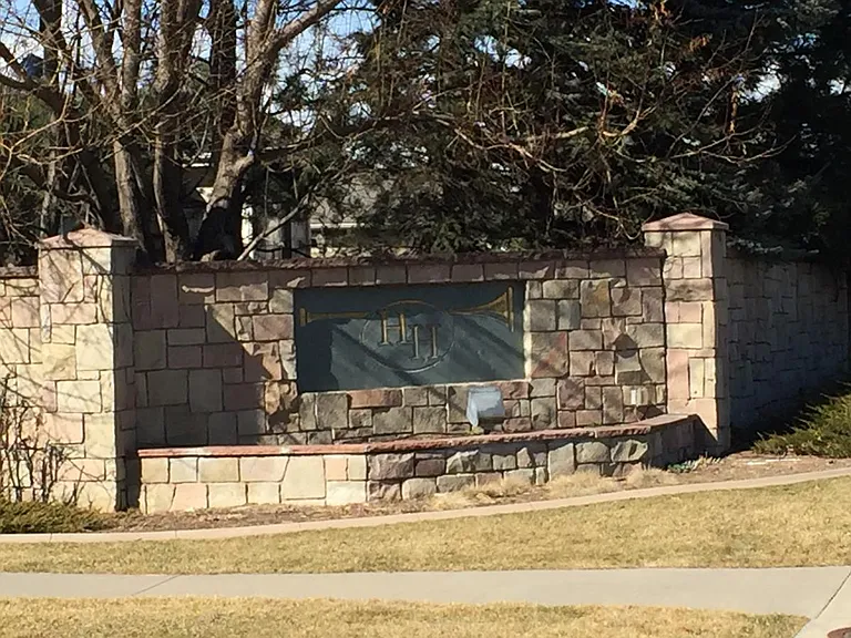 532 Dunraven Dr — Photo 17