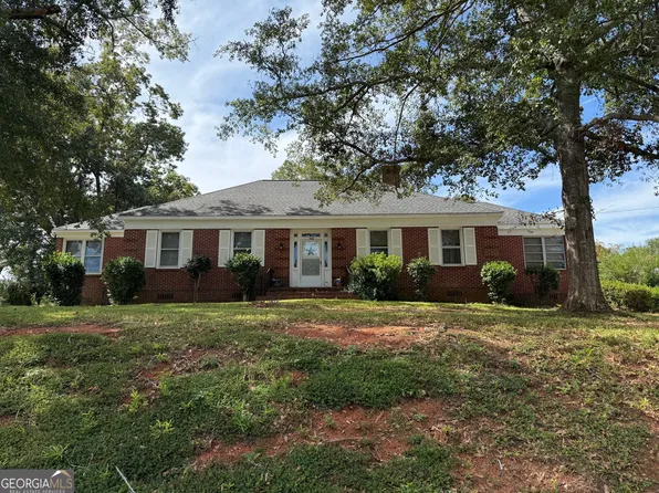 326 Parkway Dr, Thomaston, GA 30286