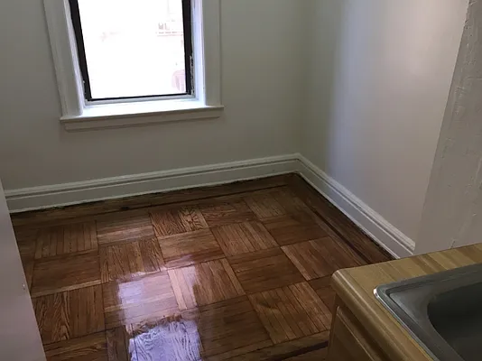 Rented by Zuz Realty | media 12