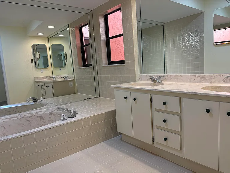 21435 Campo Allegro Dr — Photo 31