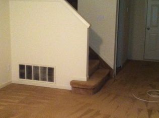 1048 Lakepointe St APT B, Grosse Pointe Park, MI 48230