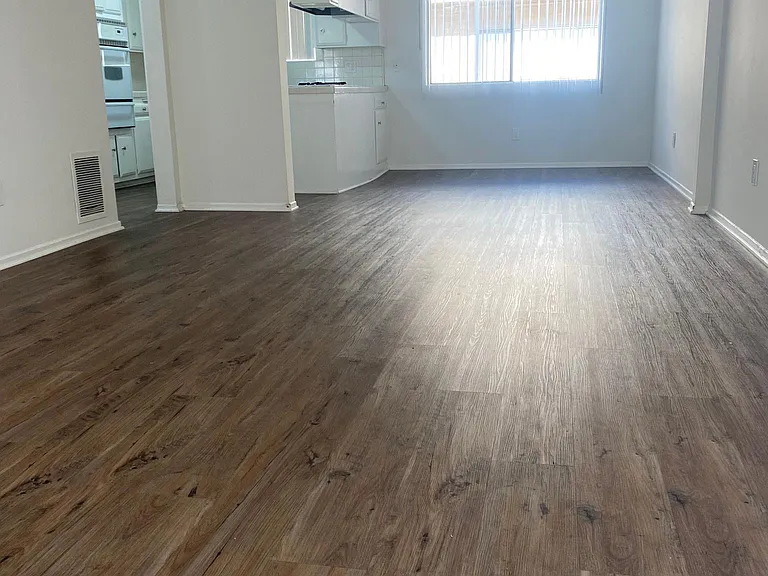 5155 Yarmouth Ave #3 — Photo 9