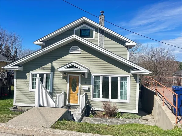 6 Woodcrest Avenue, Corner Brook, NL A2H6B9