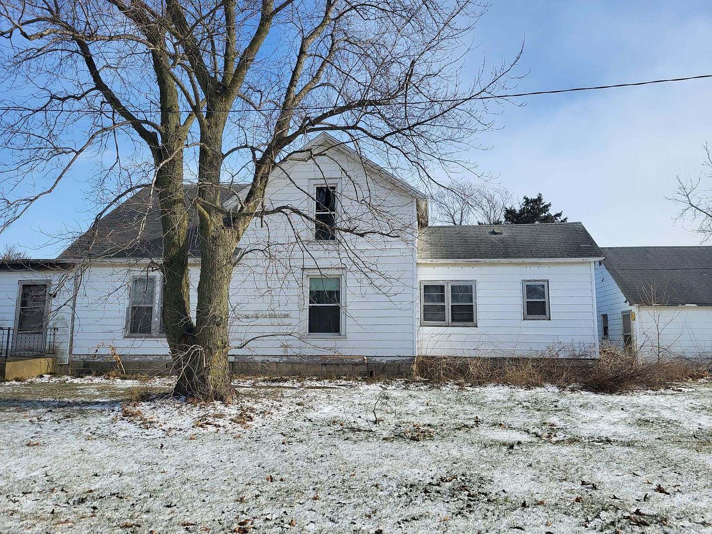 801 Main St, Crescent City, IL 60928 Zillow