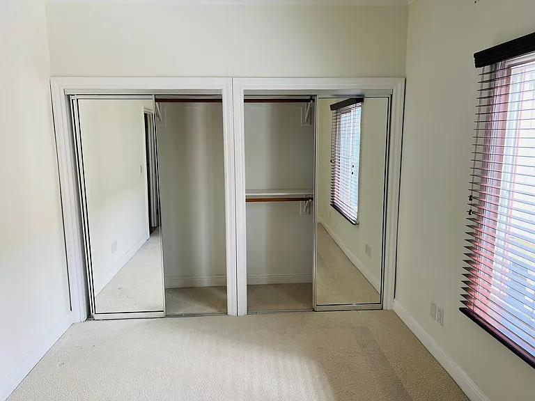 330 N Orange Grove Ave #1/2 — Photo 33