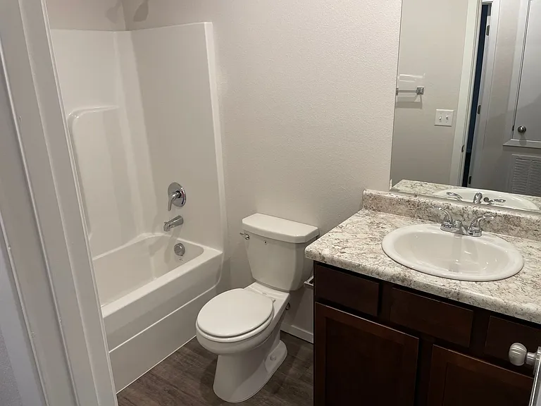 3301 E Jacob Ln — Photo 7