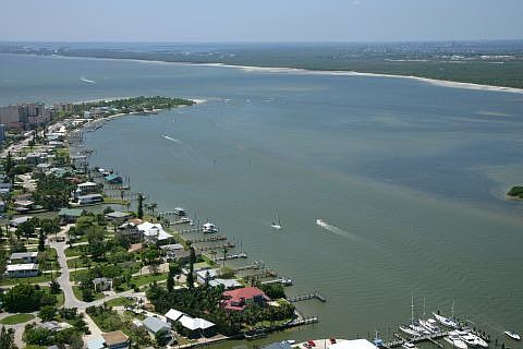 1st image of 725 Matanzas Ct