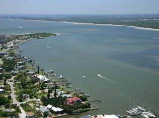 725 Matanzas Ct, Fort Myers Beach, FL 33931