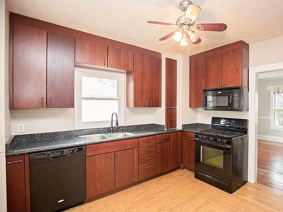 4th image of 842 Mildred Ave