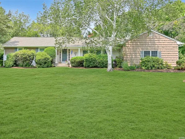 355 Azalea Road, Mattituck, NY 11952