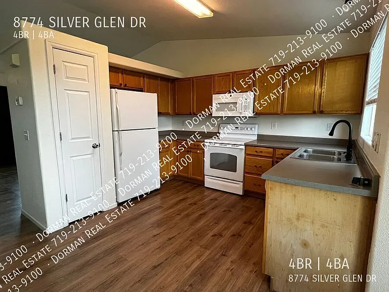 8774 Silver Glen Dr — Photo 5