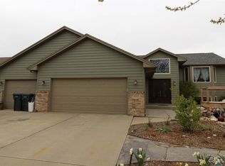 7001 S Connie Ave, Sioux Falls, SD 57108