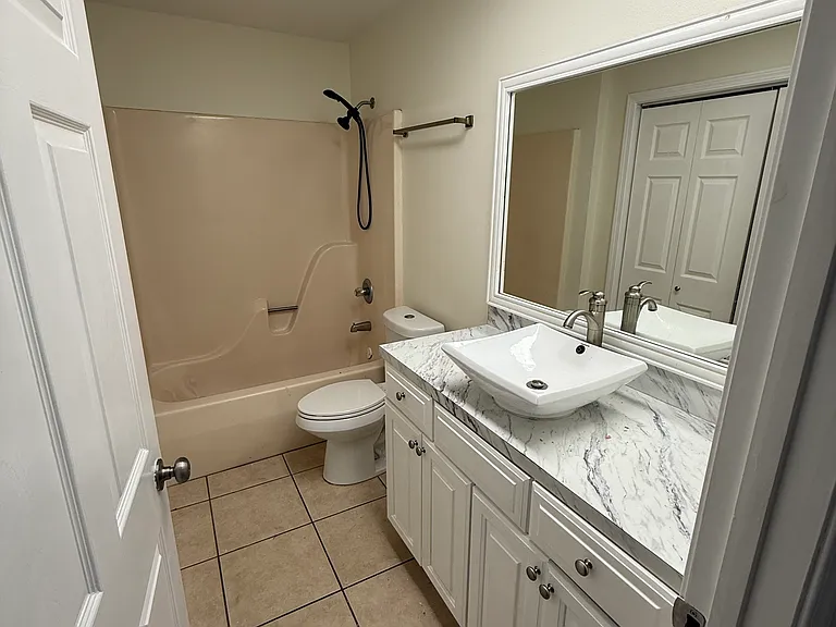 147 Beech St — Photo 7
