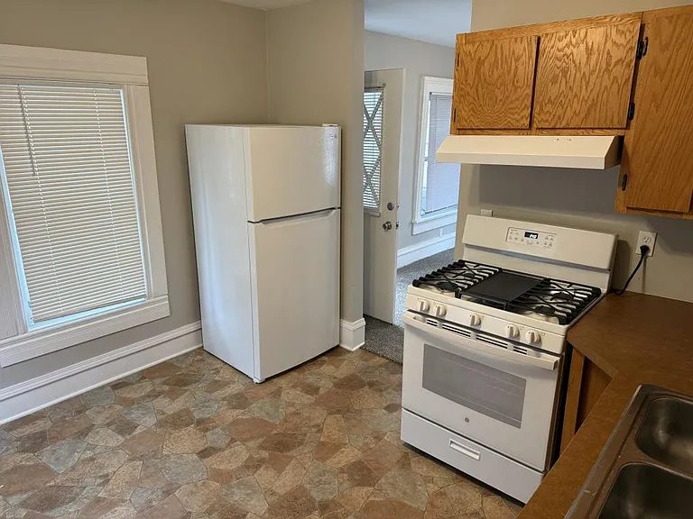804 S Clay St — Photo 15