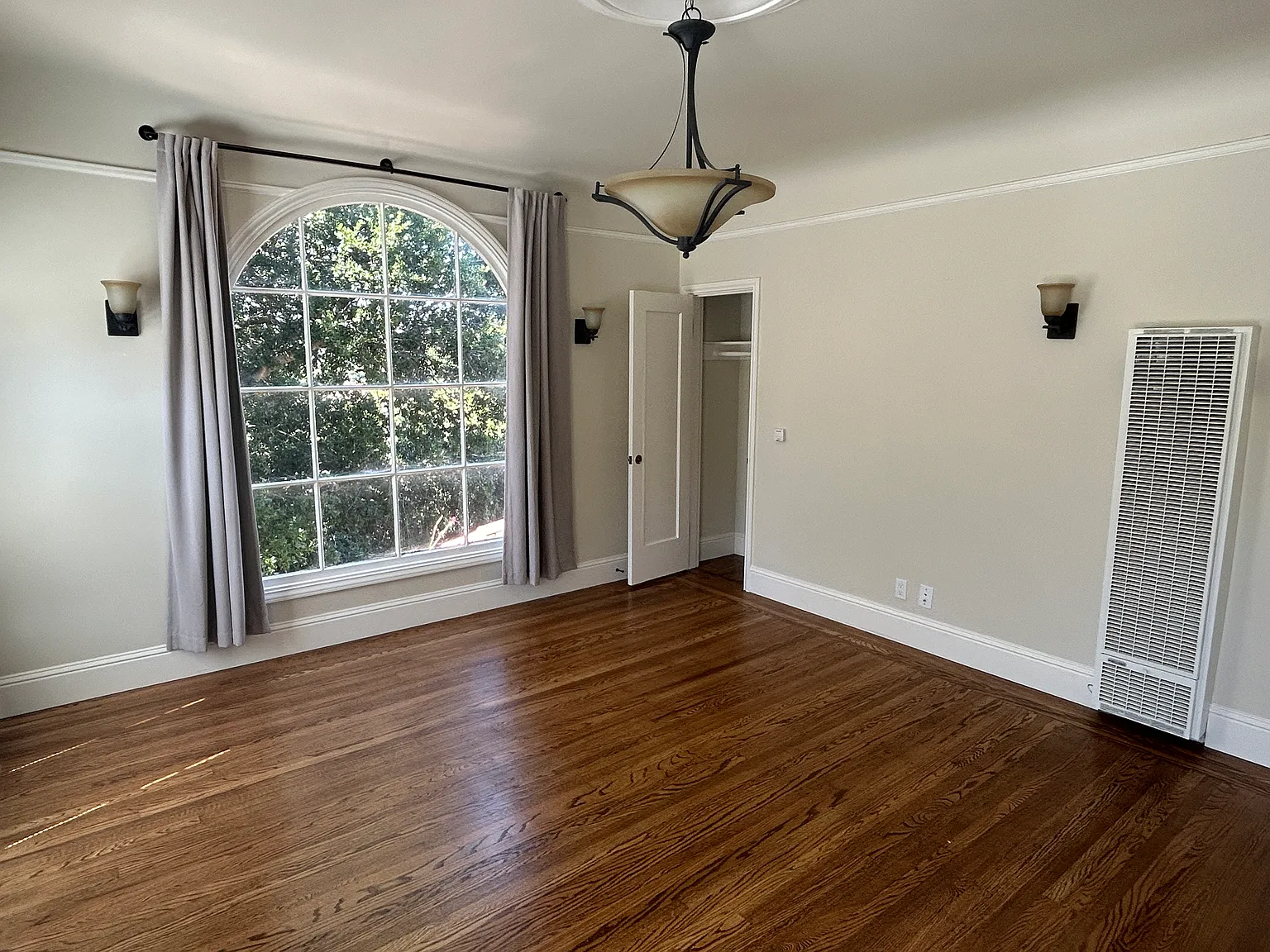 1 bed, 700 sqft, $1,650 — Photo 1