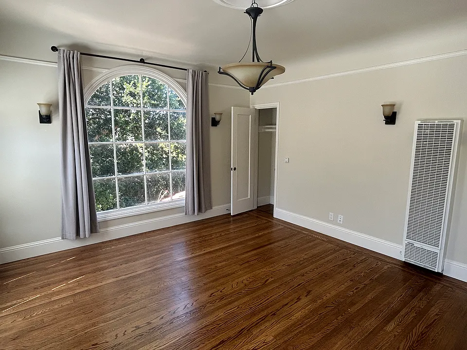 315 Louisiana St #3