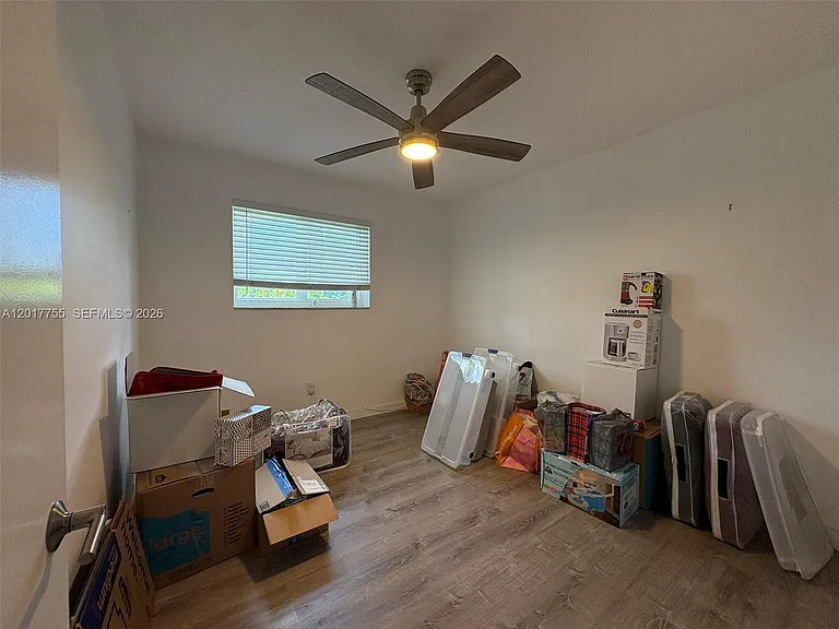 220 NW 130th Ave — Photo 21