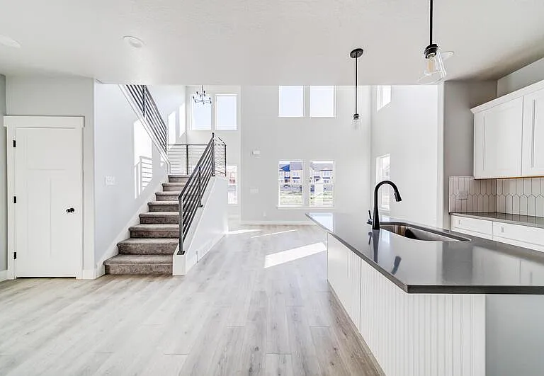 13893 S Little Ridge Ln #ACROSS FROM LAUNDRY — Photo 11