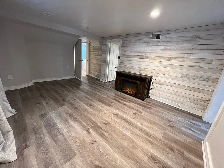 2034 Germaine St #3 — Photo 3
