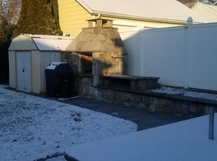 632 Newfield Ave, Stamford, CT 06905