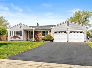 406 Flock Rd, Hamilton, NJ 08619