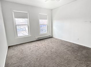 240 Main St APT 3A, Longmont, CO 80501