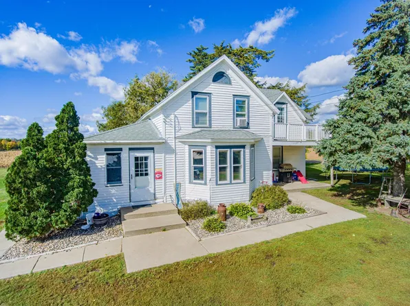 9255 102nd St, Waconia, MN 55387