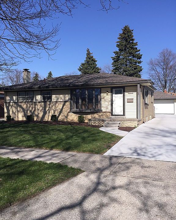 1st image of 1855 Pinetree Dr